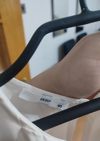 40 Beden Beyaz Pilili Uzun Kollu Kadın Gömlek