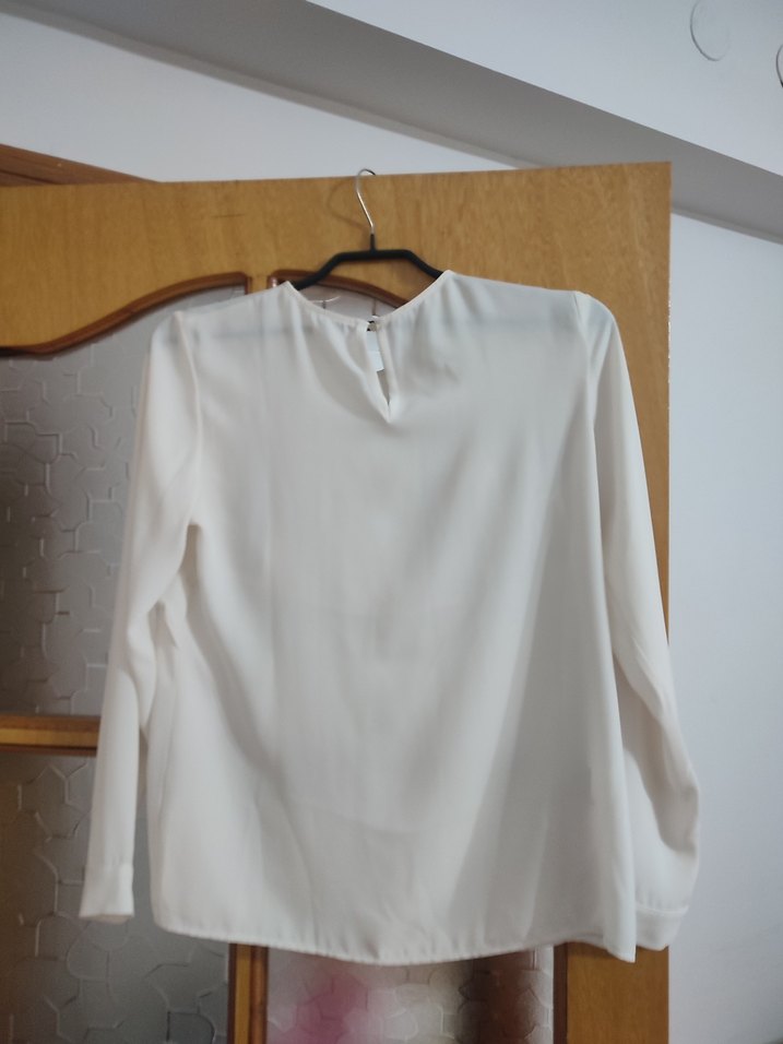 Beyaz Pilili Uzun Kollu Kadın Gömlek - Görsel 2