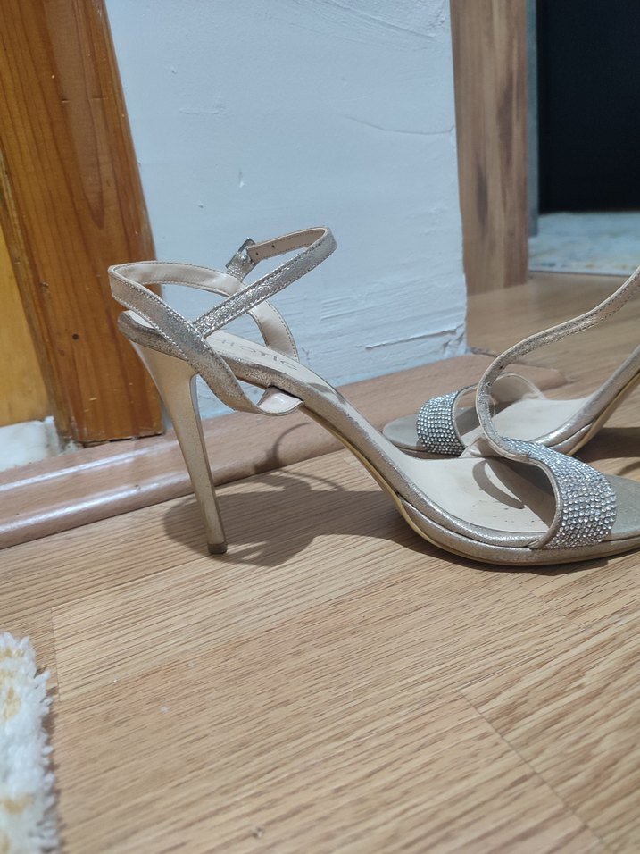 Hotiç topuklu ayakkabı - Görsel 2