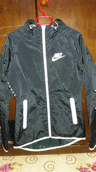 Nike Xs Beden Siyah Nike Yağmurluk