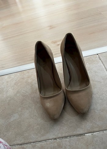 36 Beden Bej Süet Stiletto Topuklu Kadın Ayakkabı