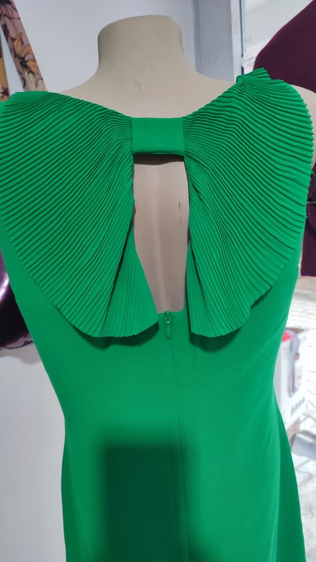 Yeşil Saten Midi Elbise - Görsel 3