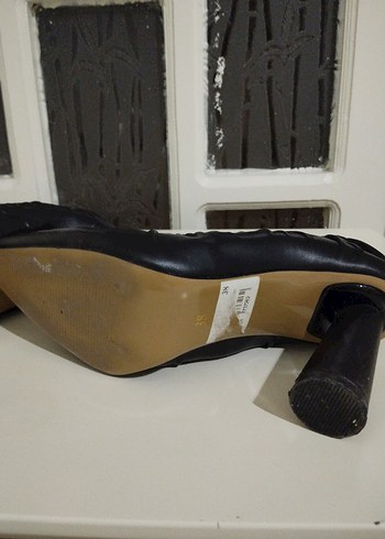 Diğer Kadın Siyah Pliseli Topuklu Stiletto