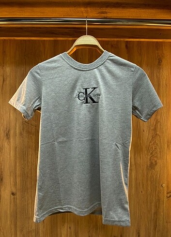 Calvin Klein t shirt 