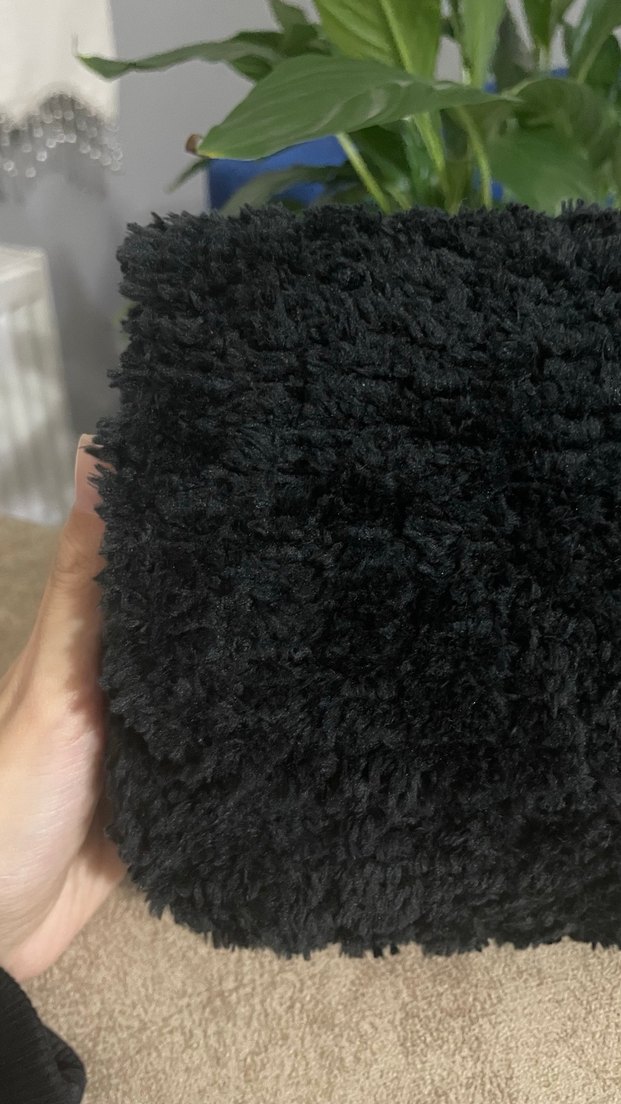 Siyah Peluş Çanta - Görsel 2