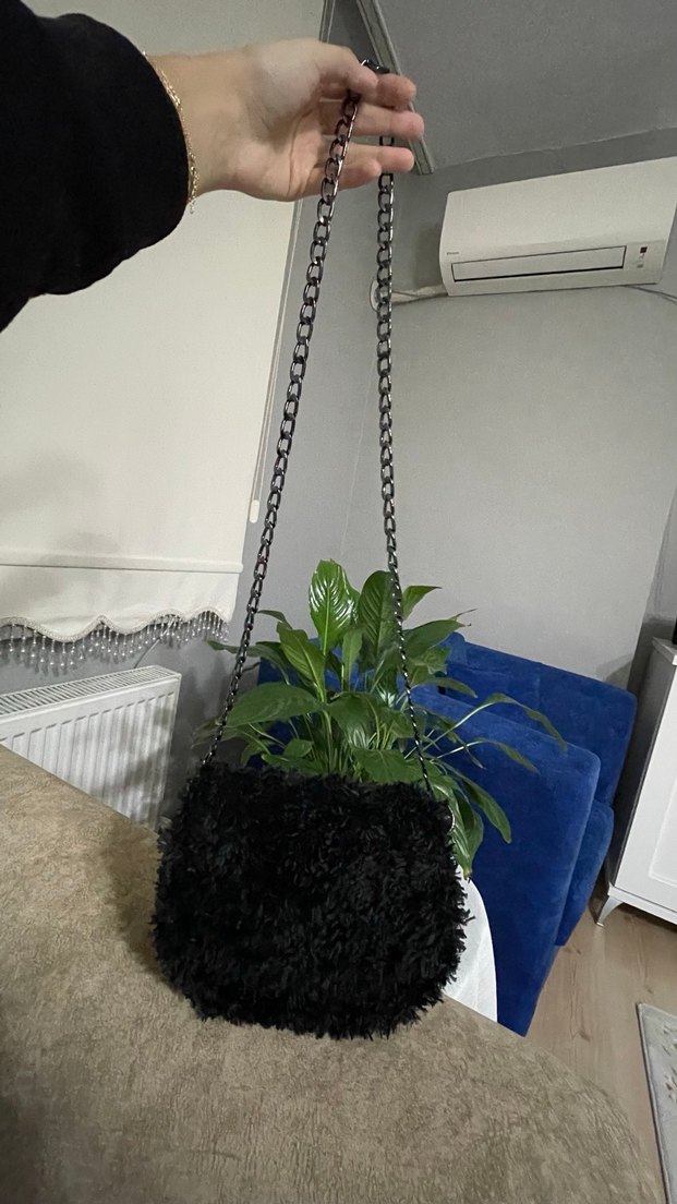 Siyah Kürklü Çanta - Görsel 3