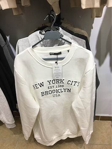 Koton markalı sewatshirt ((s:1),(m:2),(xl:3) bedenleri var )
