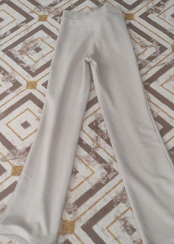 m Beden Bej Regular Fit Pilili Kumaş Pantolon
