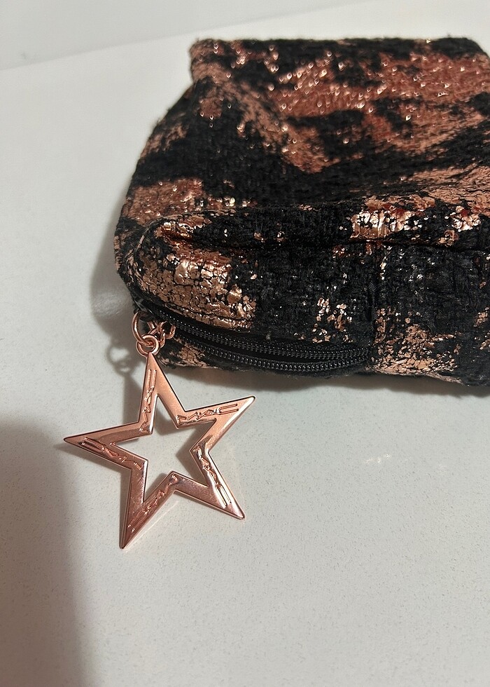 Mac Makyaj Çantası - Görsel 3