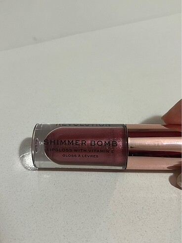 Revolution Shimmer Bomb - Görsel 2