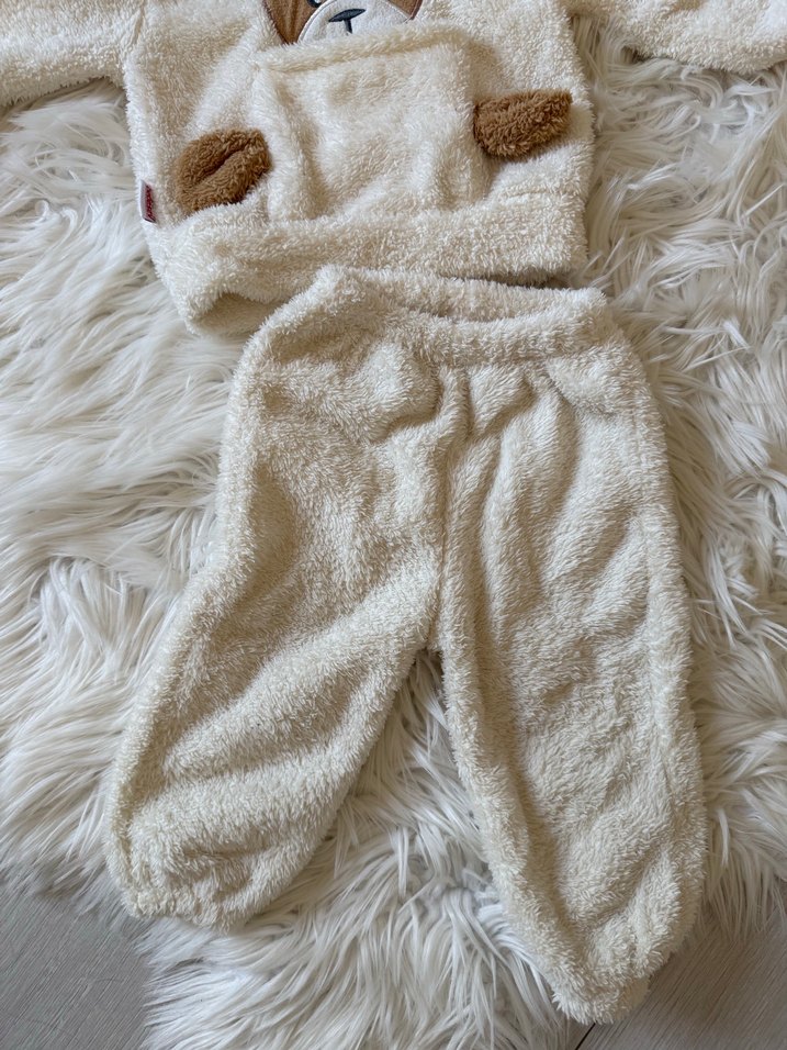 Kahverengi Nakışlı unisex tüylü alt üst takım - Görsel 3