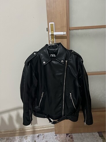 Zara ZARA DERİ CEKET