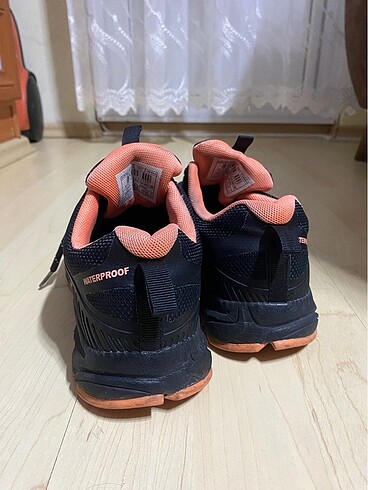 38 Beden siyah Renk Spor ayakkabı