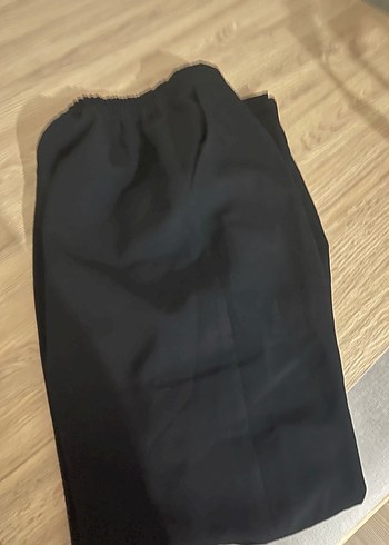 Zara Kadın Siyah Piliseli Kumaş Pantolon
