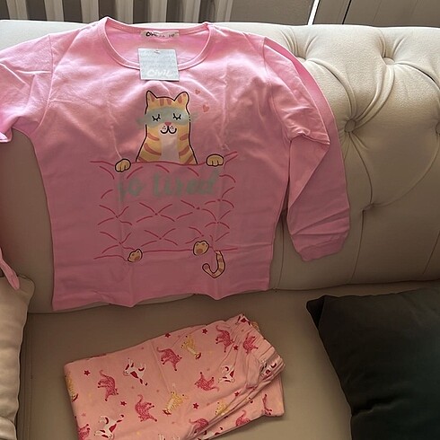 6 Yaş Beden Kız Çocuk Pijama Takımı