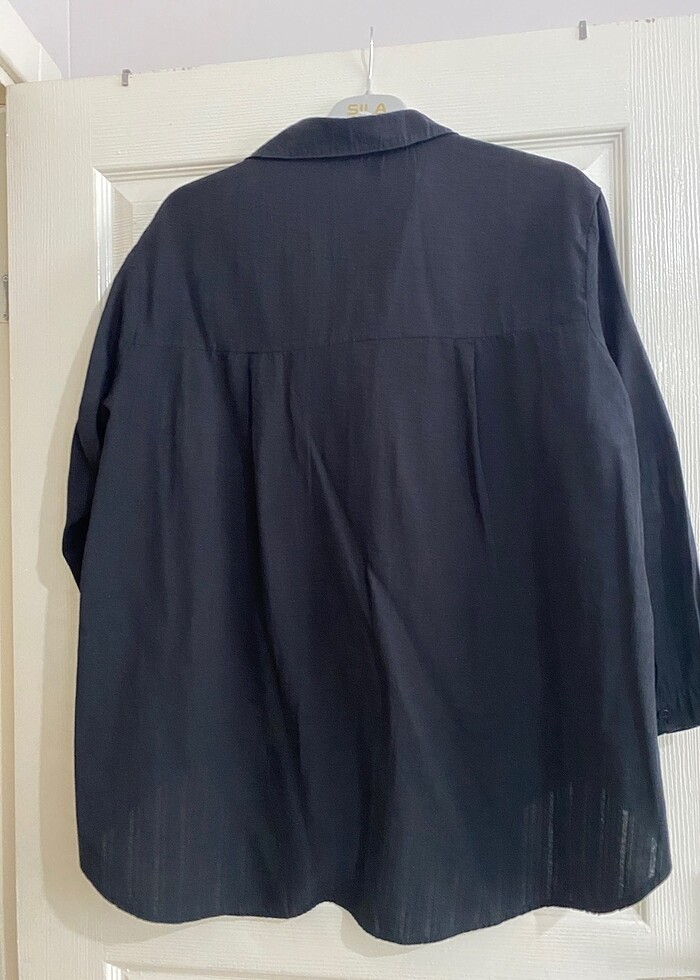 Siyah gomlek - Görsel 3