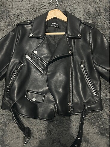 Yeni Stradivarius deri ceket