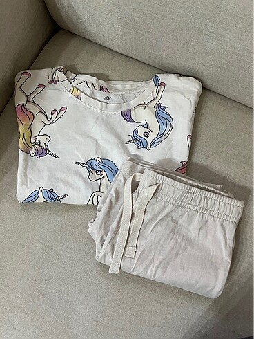 H&M Unicorn alt üst takımı