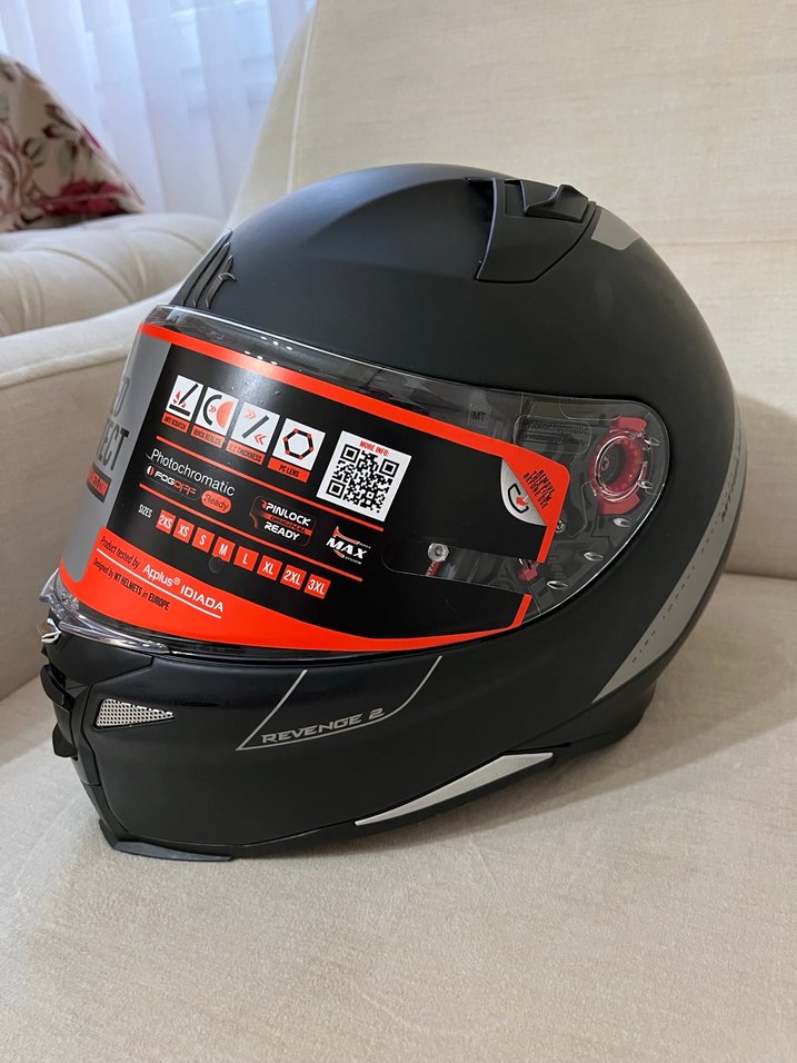 MT Helmets Revenge2 Mat Siyah Motorcu Kaskı - Görsel 2