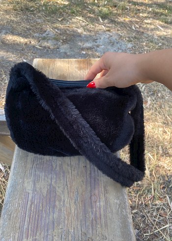 Kürklü Siyah Kadın Omuz Çantası