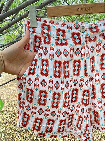 m Beden Batik şort
