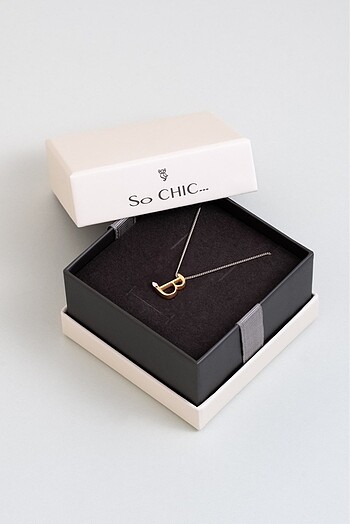 So chic B harfi kolye