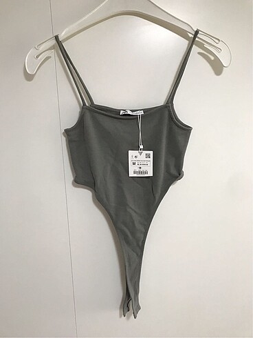 ZARA BODY/CROP