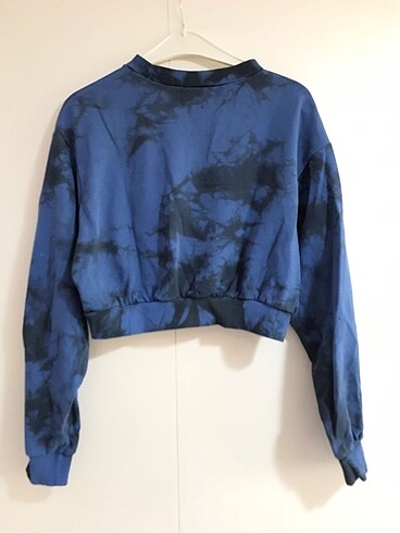 H&M H&M crop sweatshirt