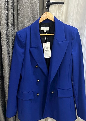 Zara Sikligin Ve Gucun Simgesi Saks Mavisi Cift Sirali Blazer