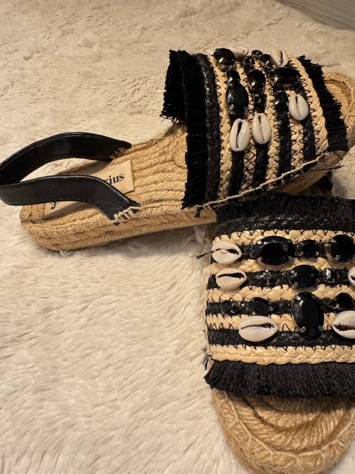 Stradivarius taşlı sandalet - Görsel 2