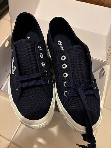 37 Beden SUPERGA
