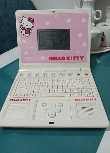 Hello Kitty Hello Kitty Eğitici Laptop Türkçe İngilizce