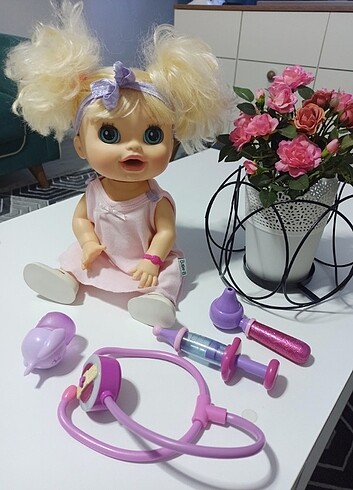 Baby Alıve Kafası Hareketli Bebek Türkçe İngilizce 