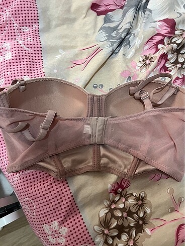 Diğer Bralet büstiyer