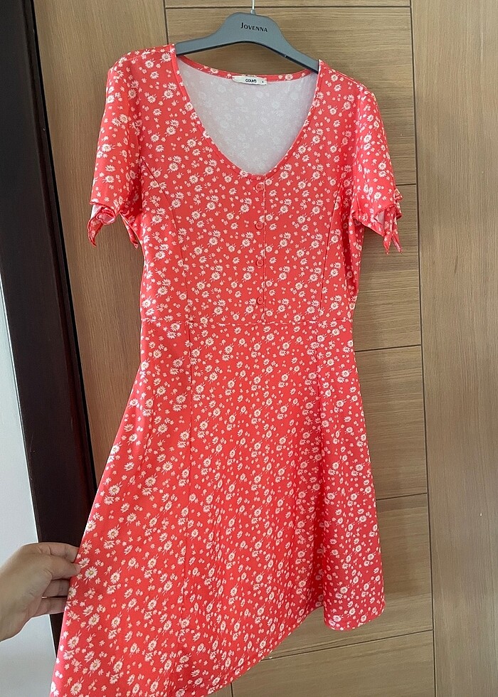 Kadın çiçekli elbise - Görsel 2