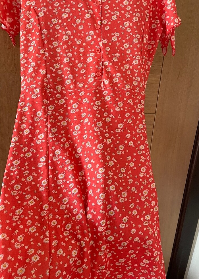 Kadın çiçekli elbise - Görsel 3