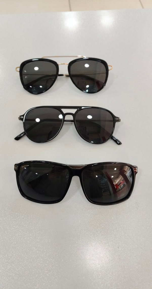 Şeffaf Siyah Erkek Güneş Gözlüğü - Görsel 2