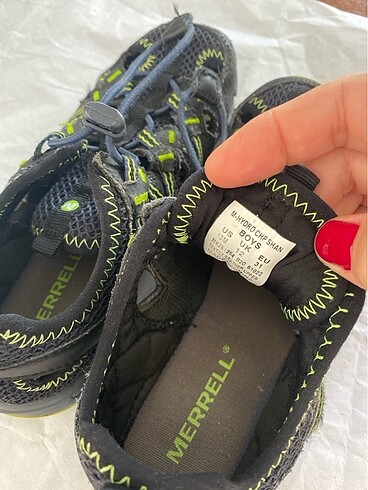 31 Beden siyah Renk Merrell Sandalet