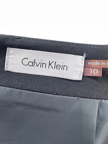 38 Beden siyah Renk Calvin Klein Midi Etek %70 İndirimli.