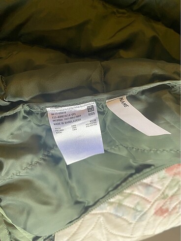 8 Yaş Beden Uniqlo Çocuk Mont