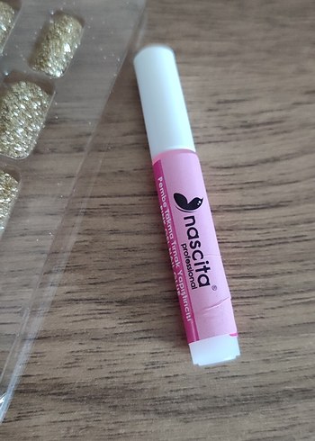 Parlak Altın Renkli Takma tırnak - Görsel 5