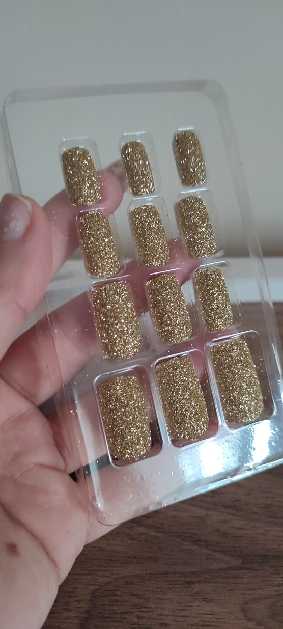 Parlak Altın Renkli Takma tırnak - Görsel 4
