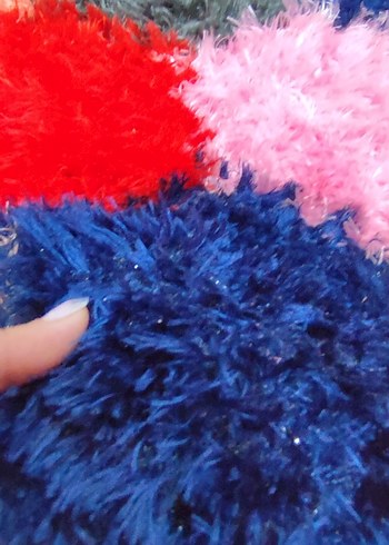 Renkli Desenli Pop Kültür Halısı - Görsel 2