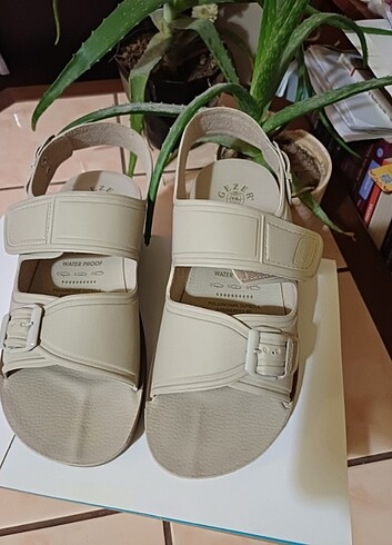 Gezer marka sıfır ürün sandalet. - Görsel 2
