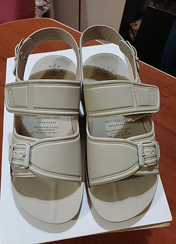Gezer marka sıfır ürün sandalet. - Görsel 5