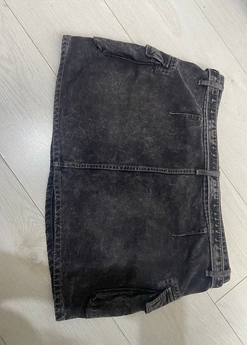 44 Beden Siyah Kemerli Denim Mini Etek