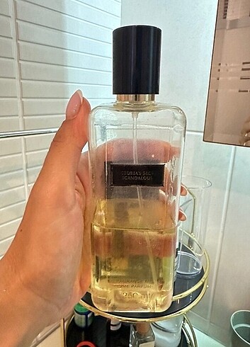 Victoria s Secret body mist scandalous 
