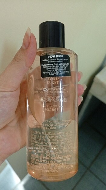 Beden Victoria secret bare