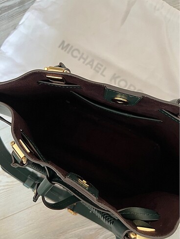  Beden yeşil Renk Michael kors çanta