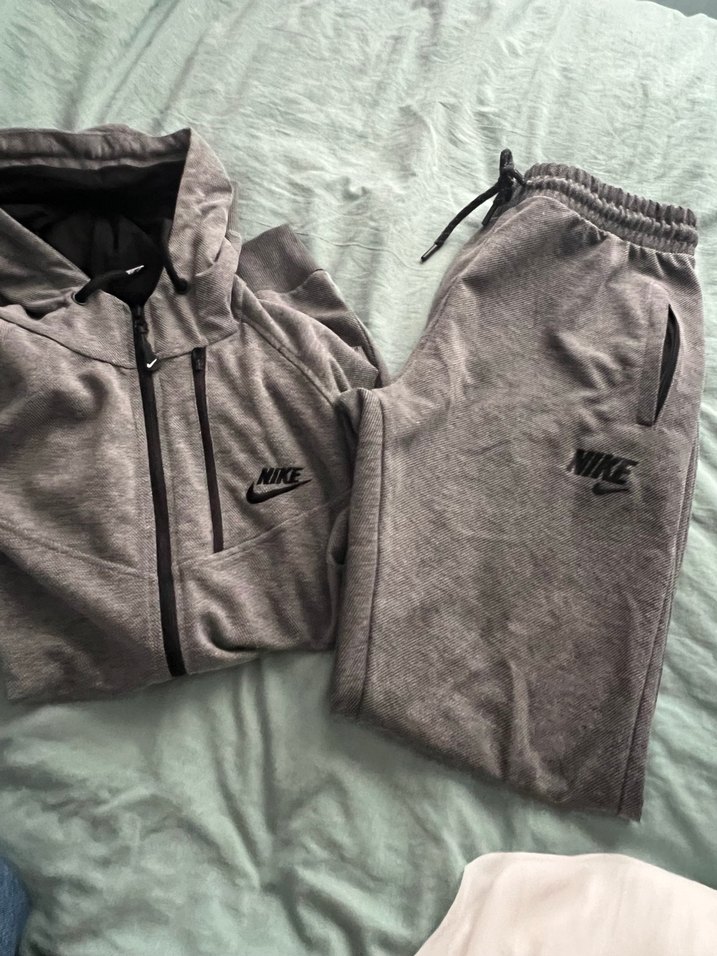 Nike Gri Fermuarlı Erkek eşofman takımı - Görsel 2